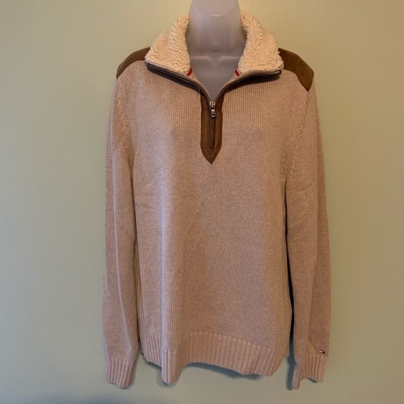 Tommy Hilfiger V-Neck Pullover, Size Medium - Picture 1 of 6